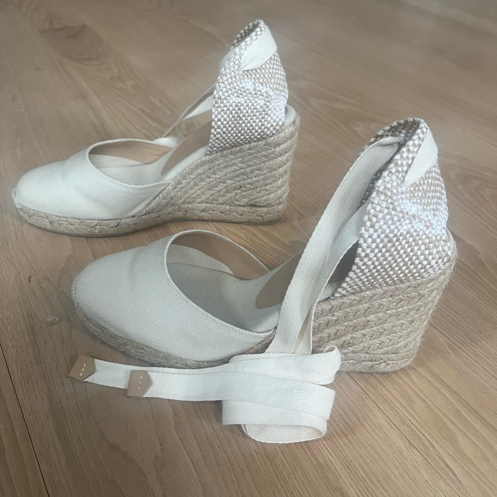 Castaner Carina 8 in Ivory - Size 36
